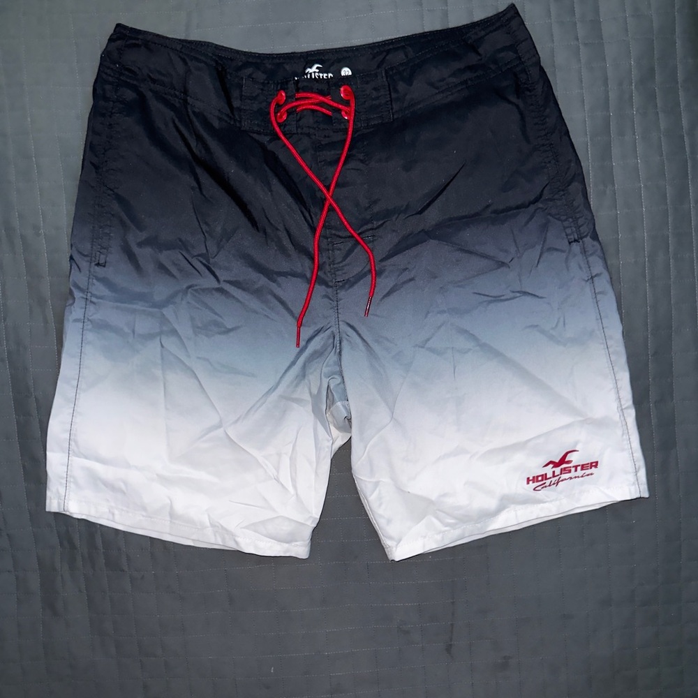 Hollister Men's Ombre Black and White Swim Shorts